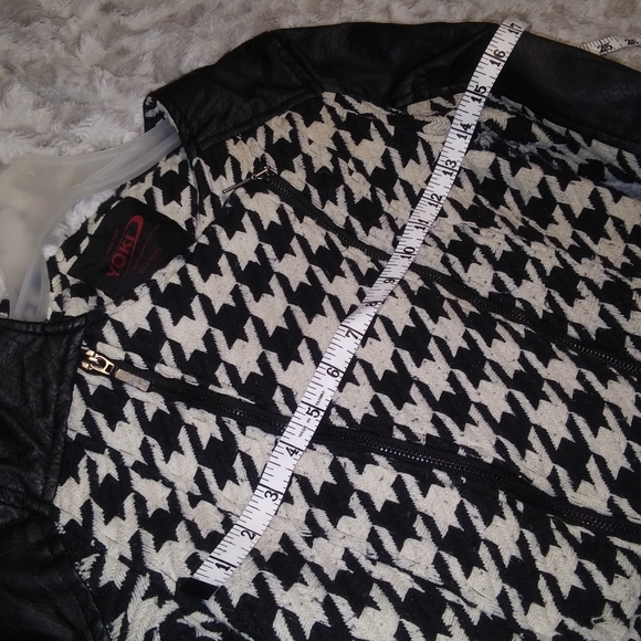 Yoki Houndstooth Faux Leather Accent Moto Small - Picture 13 of 15